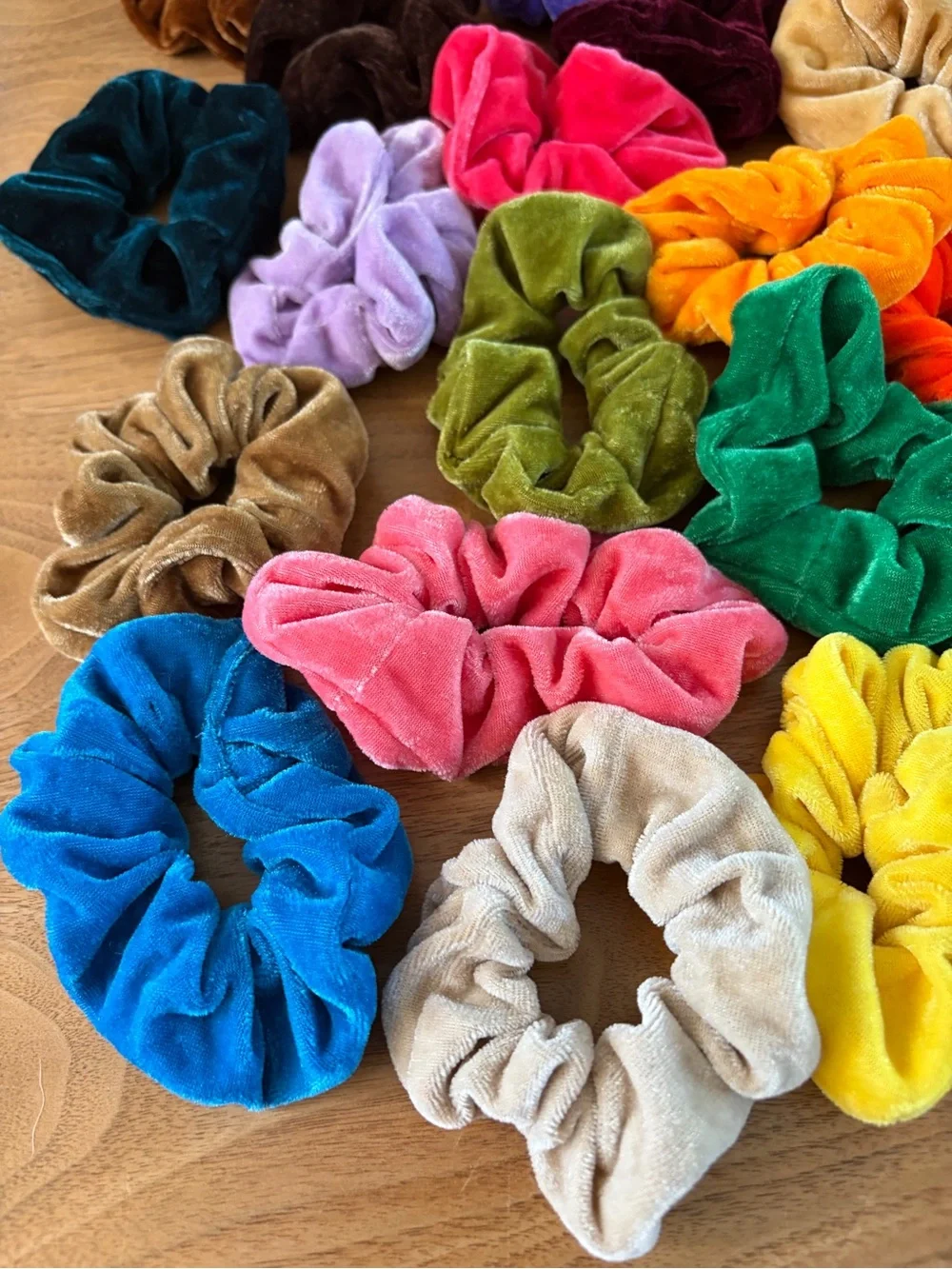 29 Velvet Kids Scrunchie Hair Ties - Multicolor